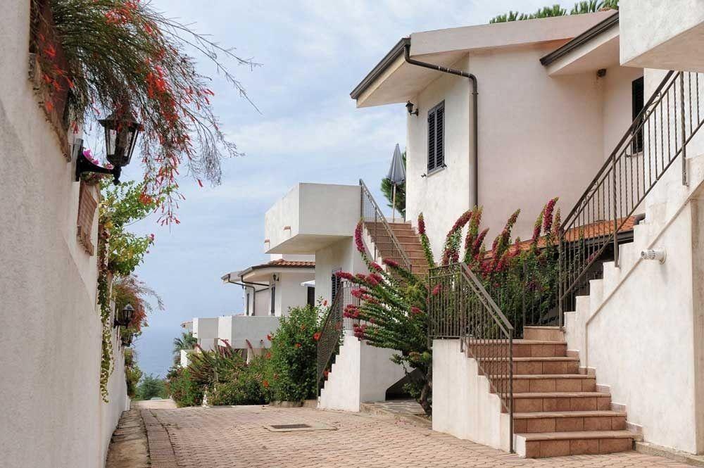 Villaggio Pineta Petto Bianco Capo Vaticano Εξωτερικό φωτογραφία