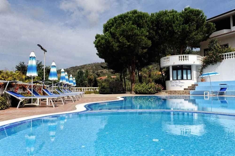 Villaggio Pineta Petto Bianco Capo Vaticano Εξωτερικό φωτογραφία
