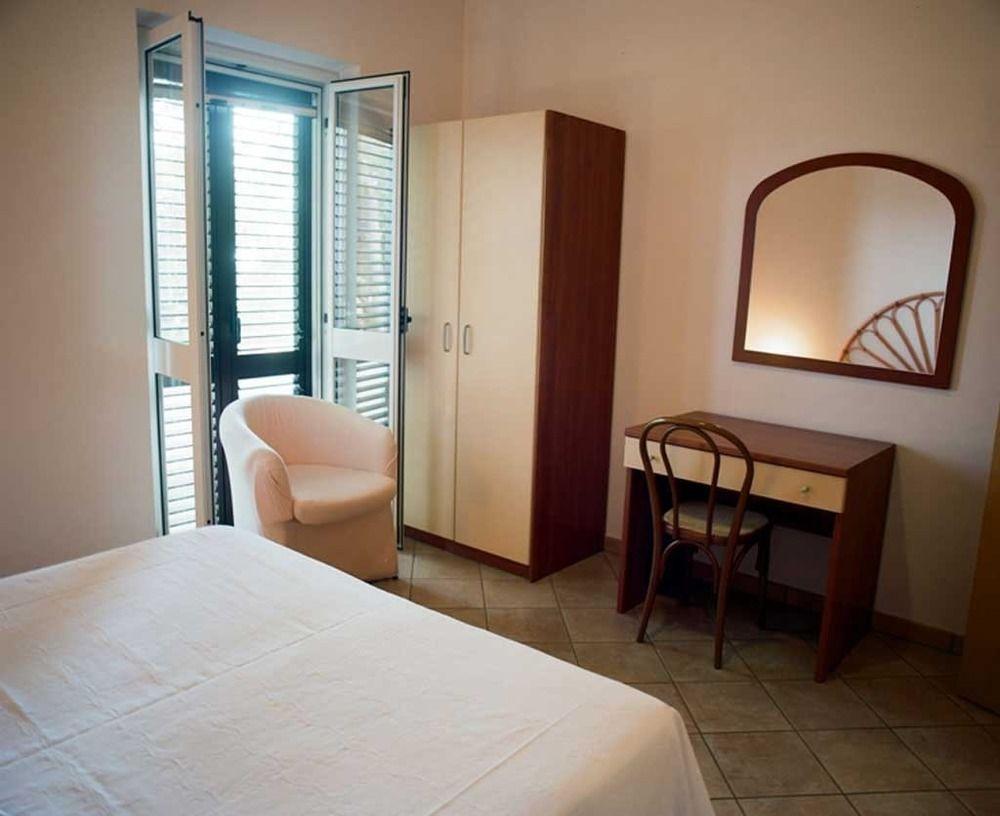Villaggio Pineta Petto Bianco Capo Vaticano Εξωτερικό φωτογραφία