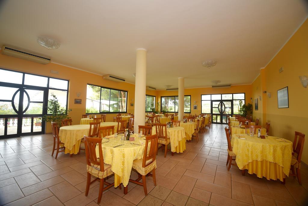 Villaggio Pineta Petto Bianco Capo Vaticano Εξωτερικό φωτογραφία